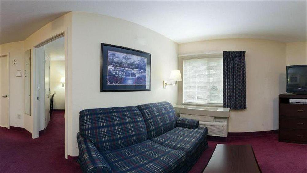 Sonesta Simply Suites Cleveland North Olmsted Airport Exteriör bild