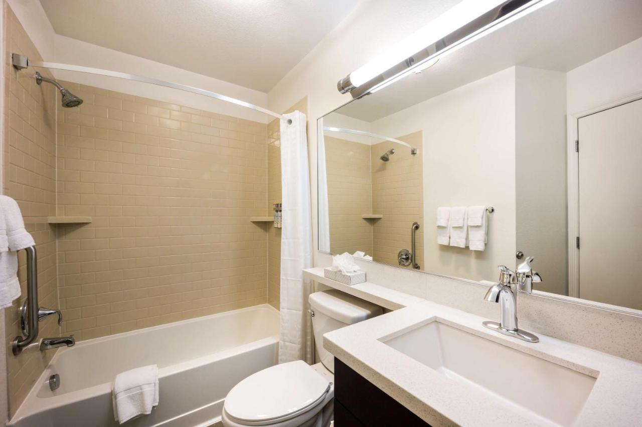 Sonesta Simply Suites Cleveland North Olmsted Airport Exteriör bild