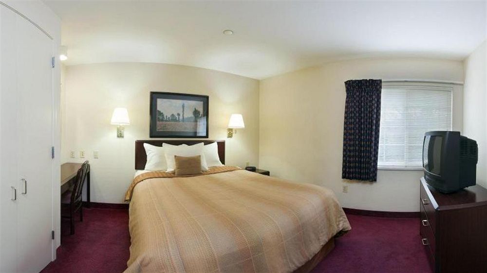 Sonesta Simply Suites Cleveland North Olmsted Airport Exteriör bild